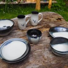 Tableware black and white